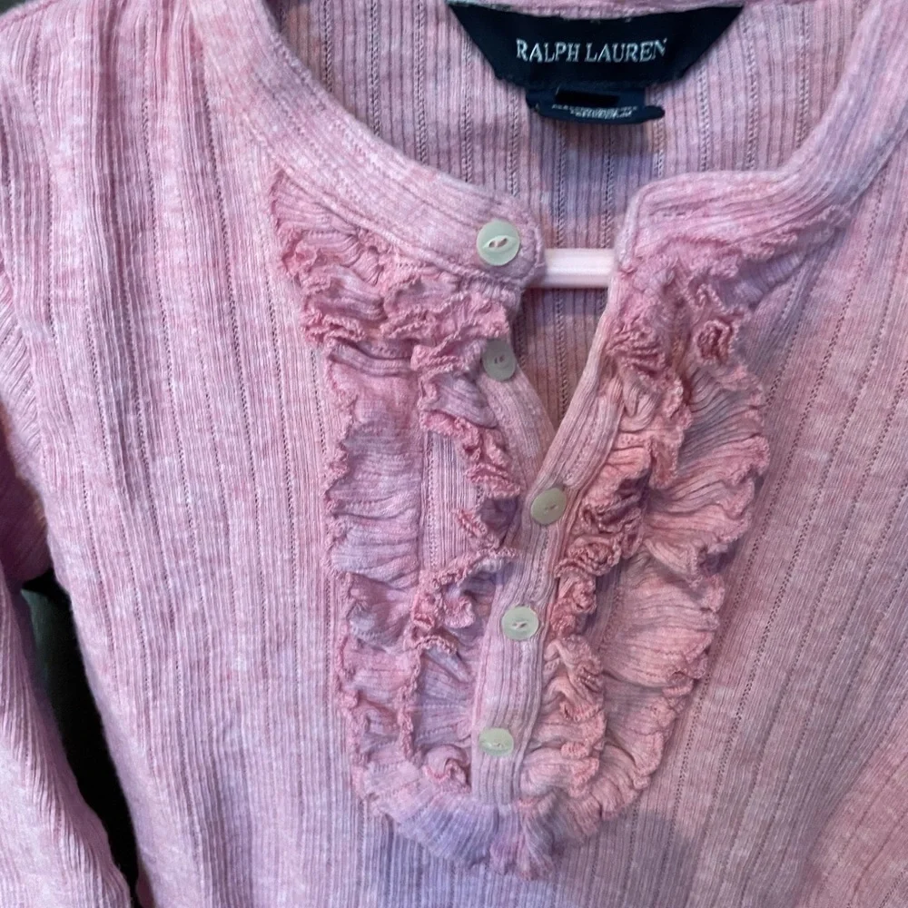 Ralph Lauren beautiful frilly and feminine long sleeve top 💖